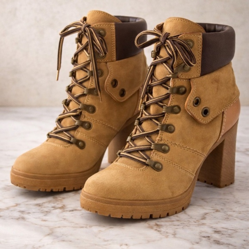 See By Chloé Heeled Lace-Up Boots Tan/Brown Size 9 — Unworn